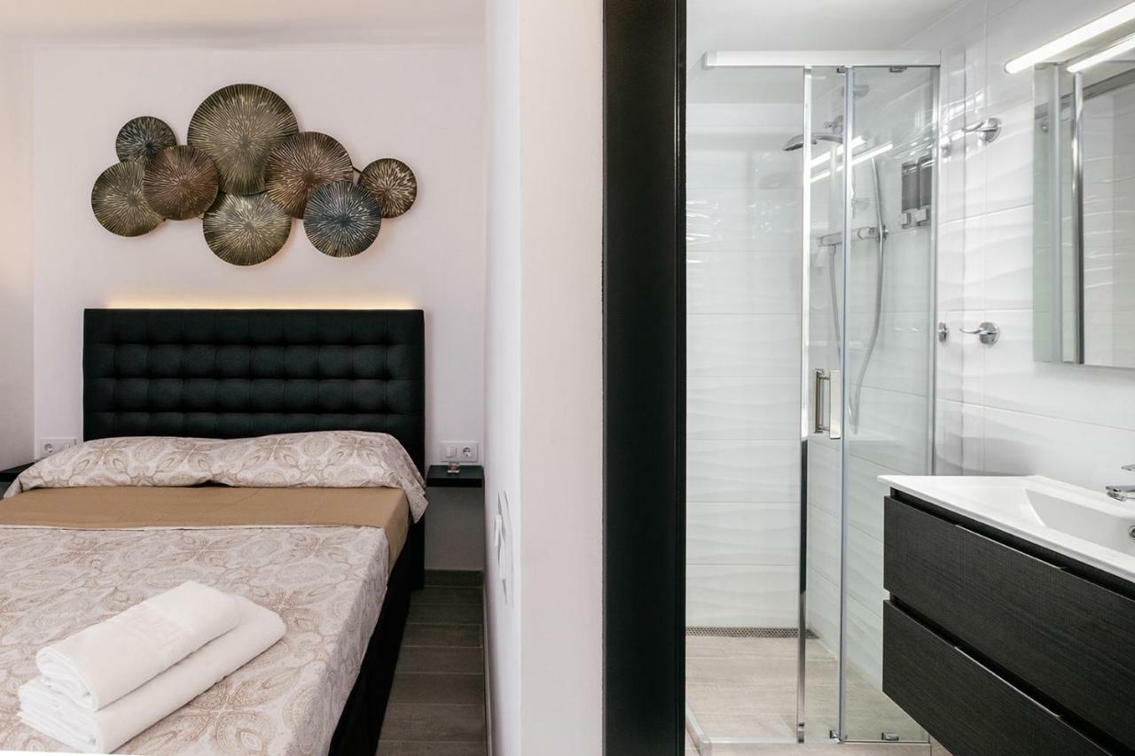 Empuria Beach D-Luxe Empuriabrava Bagian luar foto
