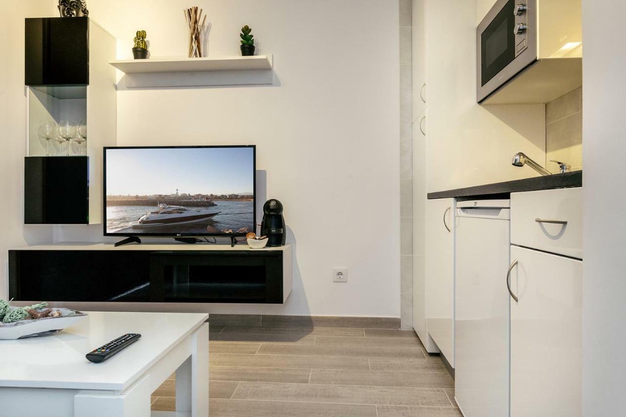 Empuria Beach D-Luxe Empuriabrava Bagian luar foto